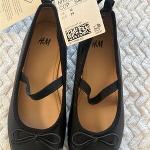 H&M Black Dress Shoes with Bow Accent